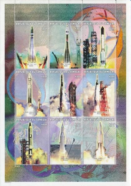 Colnect-2700-449-Rockets.jpg